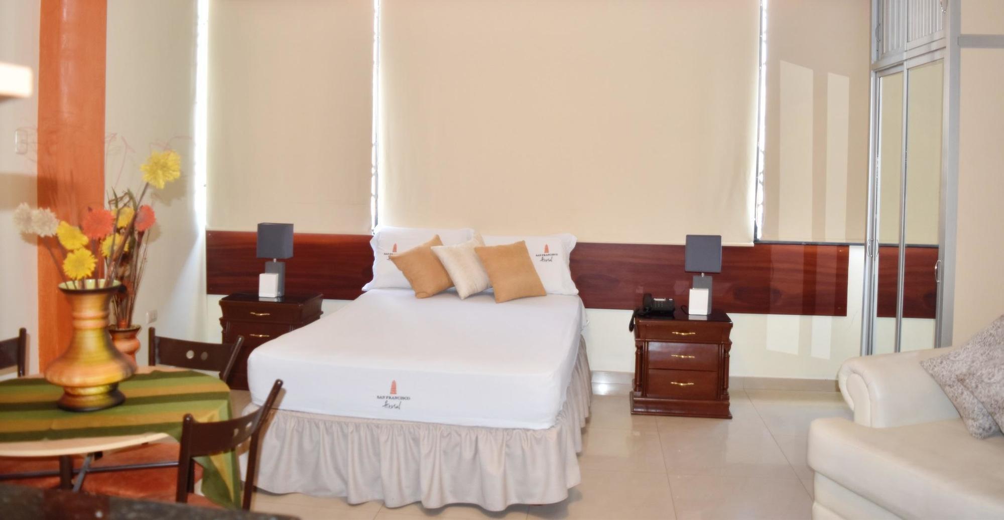 San Francisco Apart Hotel Γκουαγιακίλ Εξωτερικό φωτογραφία