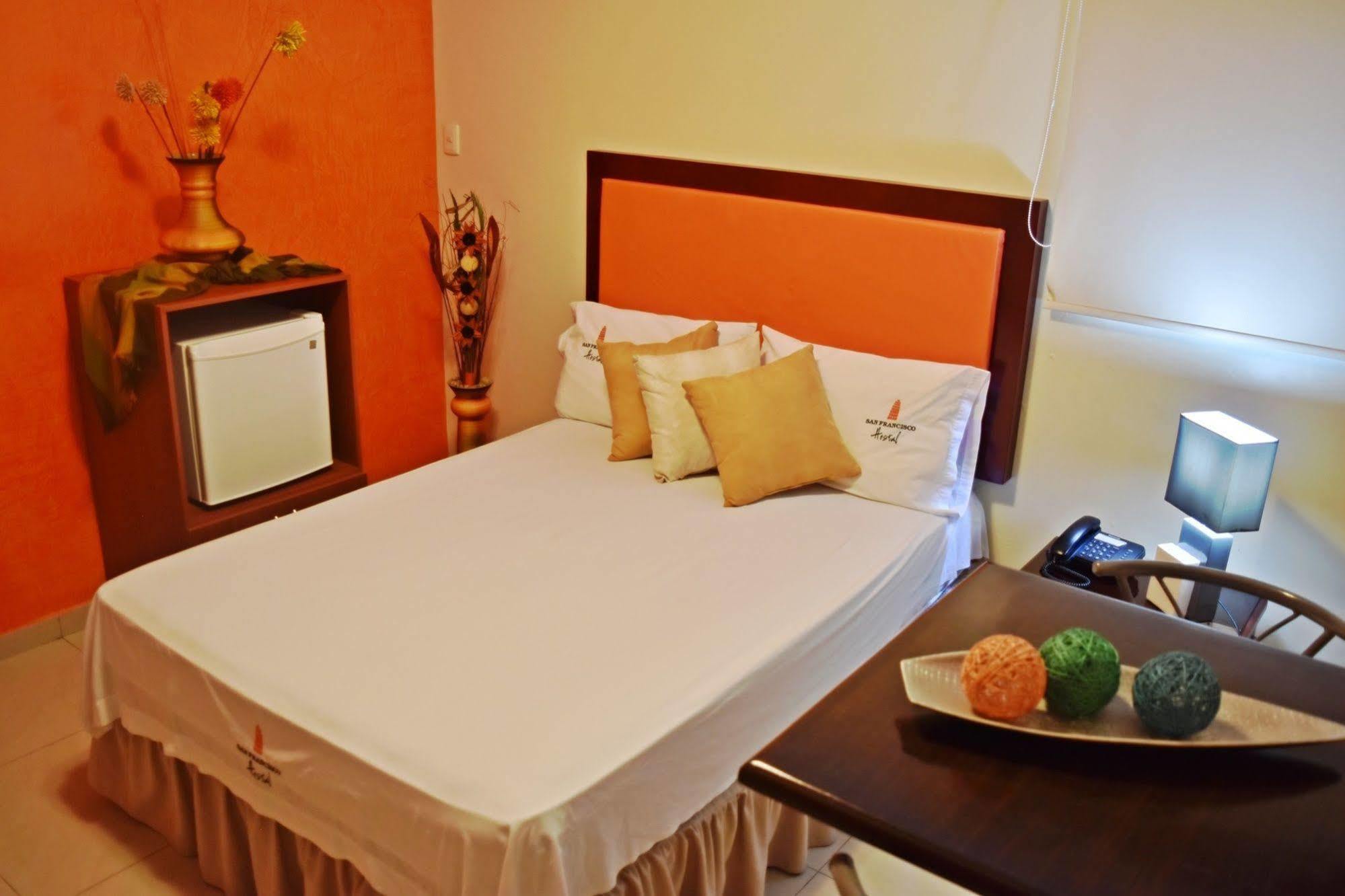 San Francisco Apart Hotel Γκουαγιακίλ Εξωτερικό φωτογραφία